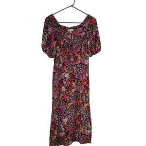 STATUS BY CHENAULT Women’s SMALL
Floral Tie Front Puff Sleeve Dress